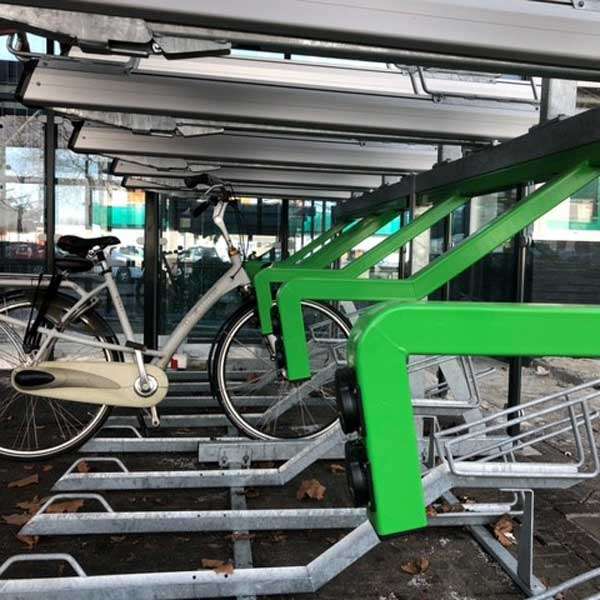 Fahrradparksysteme | Fahrradständer mit E-Bike Ladestation | FalcoLevel Premium+ Doppelstockparker mit E-Bike Ladestation | image #6 |  