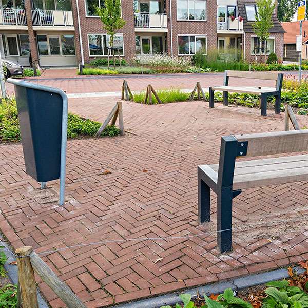 Grüne Oase im Herzen von Westerhaar: Der Busbahnhof am Kervelplatz erstrahlt in neuem Glanz