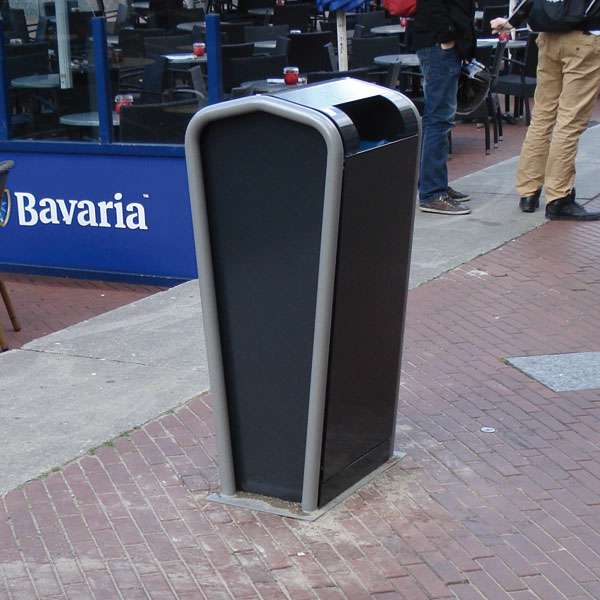 Stadtmobiliar | Abfallbehälter und Aschenbecher | FalcoJona Abfallbehälter, 100 Liter | image #3 |  