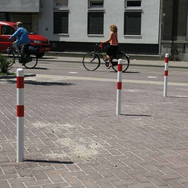 Verkehrsleiteinrichtungen | Absperrpfosten | FalcoRound Absperrpfosten aus Stahl | image #3 |  