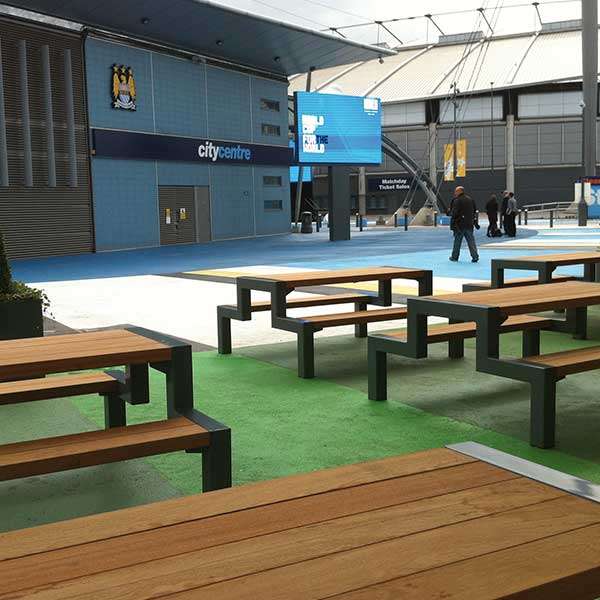 Picknicktische für den FC Manchester City