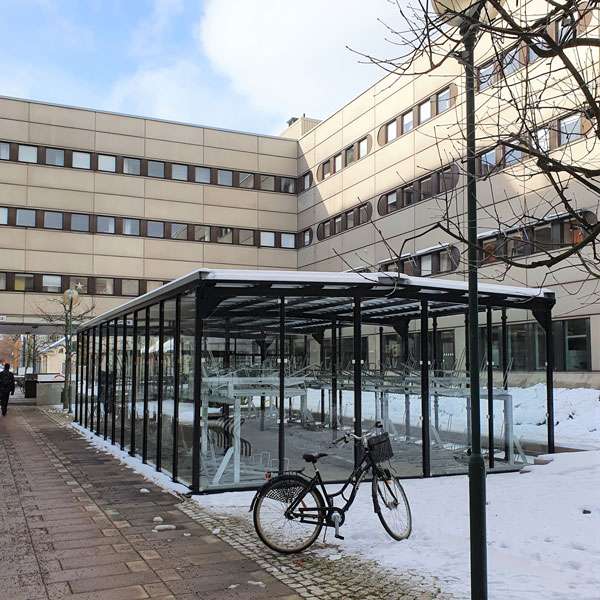 Überdachungen und Abstellräume | Fahrradüberdachung für Doppelstockparker | FalcoScandic Fahrradüberdachung für Doppelstockparker | image #5 |  