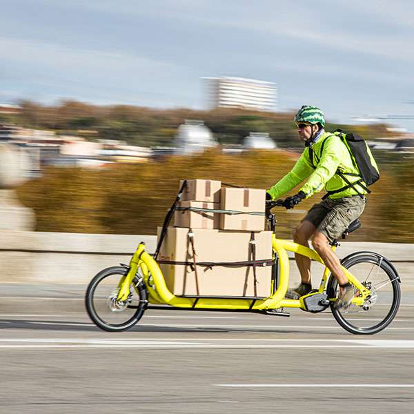 Radfahren ist beliebt. Doch wohin mit all den Zweirädern?