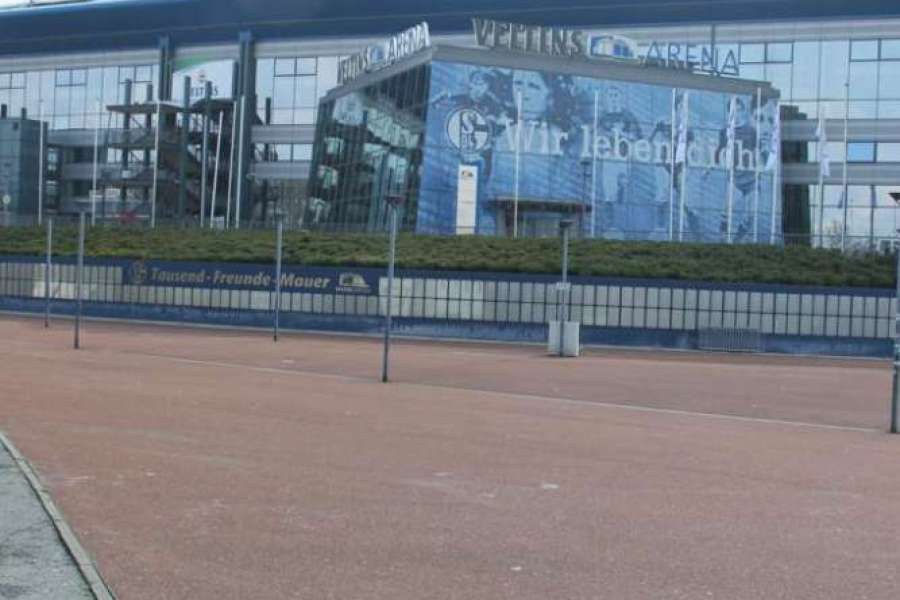 Falco Abfallbehälter für den Außenbereich Schalke 04