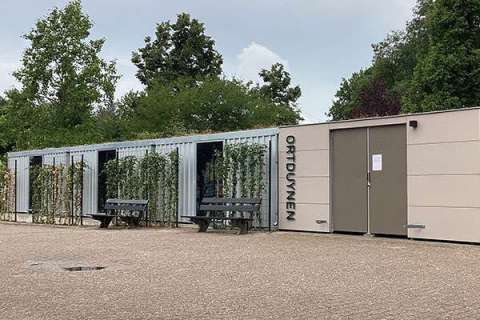 Modernes Fahrradpark- und Containerlagersystem für renovierten Apartmentkomplex in Den Bosch