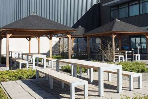 Betriebsgelände eingerichtet mit Picknicksets