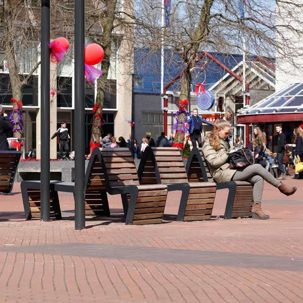 straatmeubilair buitenbank zitbank parkbank FalcoLinea sofa
