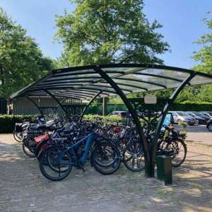 Projekte | Maßgeschneiderte Fahrradüberdachung für einen märchenhaften Vergnügungspark | image #1 | 