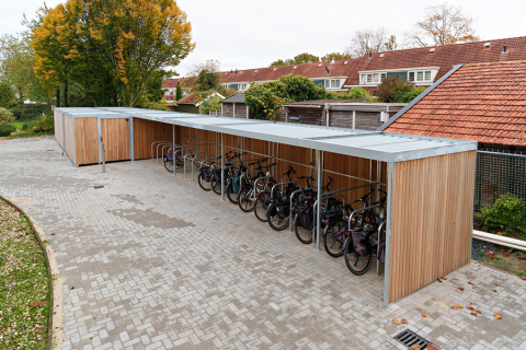Überdachung für Fahrräder und Elektromobile in der Pflegeeinrichtung Sint Maarten