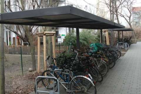 Überdachungen Falco Span aufgebaut in Berlin