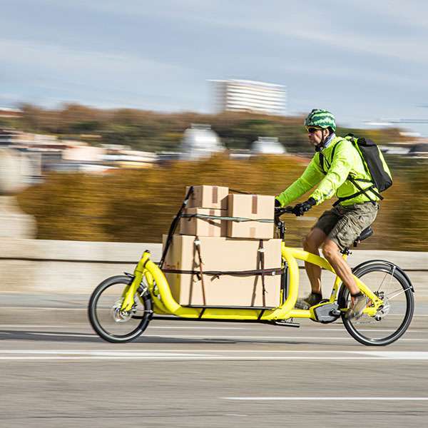 Radfahren ist beliebt. Doch wohin mit all den Zweirädern?