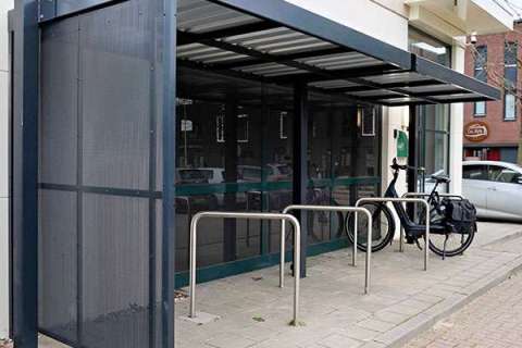 Praktische Fahrradabstellplätze im Gesundheitszentrum