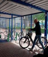 Zukunftsfähige Fahrradüberdachungen: Beispiel aus der Praxis bei Falco