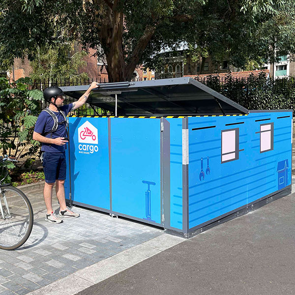 Radfahren ist beliebt. Doch wohin mit all den Zweirädern?