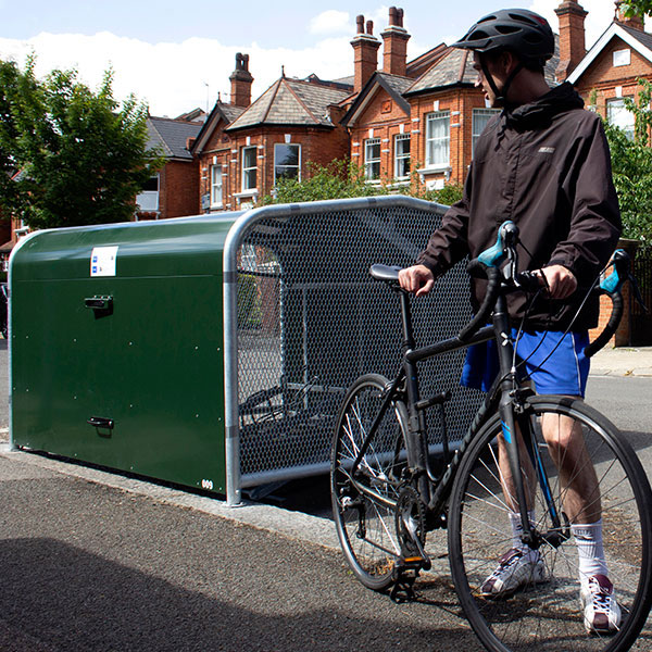 Radfahren ist beliebt. Doch wohin mit all den Zweirädern?