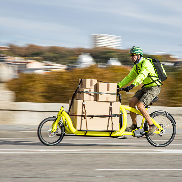 Radfahren ist beliebt. Doch wohin mit all den Zweirädern?