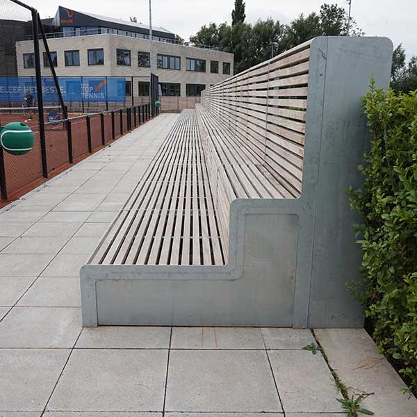 Tribünen und Bänke für das NTC Amstelveen