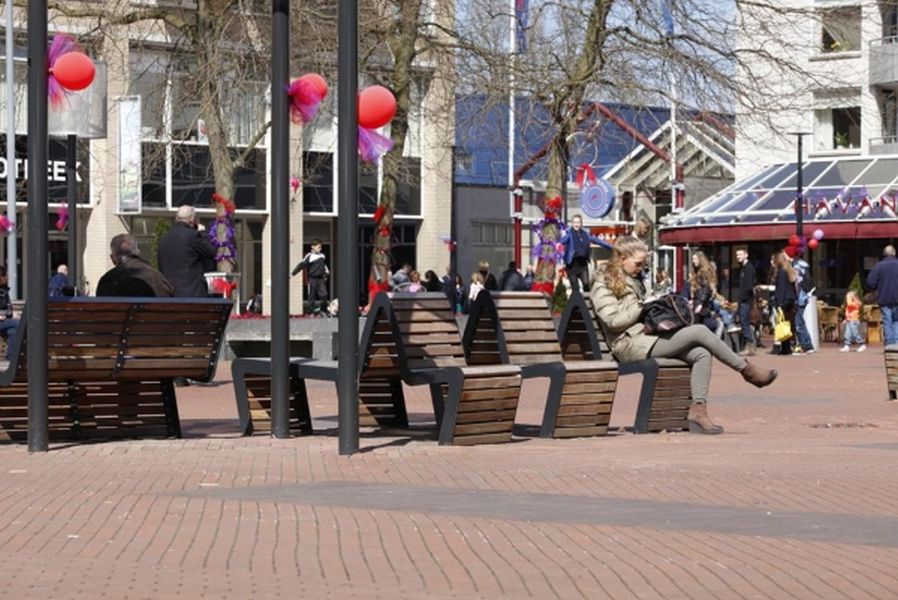 Einrichtung des Stadtplatzes Capelle