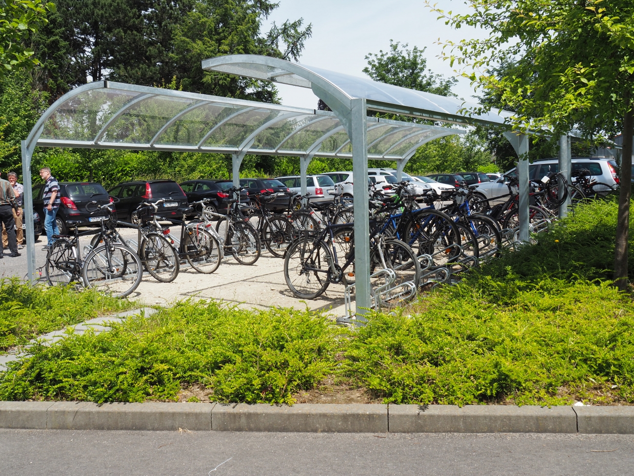 Fahrradüberdachungen FalcoGamma für HEAD Acoustics