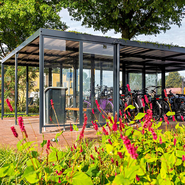 Grüne Oase im Herzen von Westerhaar: Der Busbahnhof am Kervelplatz erstrahlt in neuem Glanz