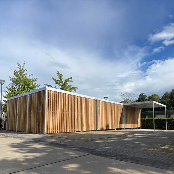 Langlebige und funktionelle Überdachungen für Pflegezentrum