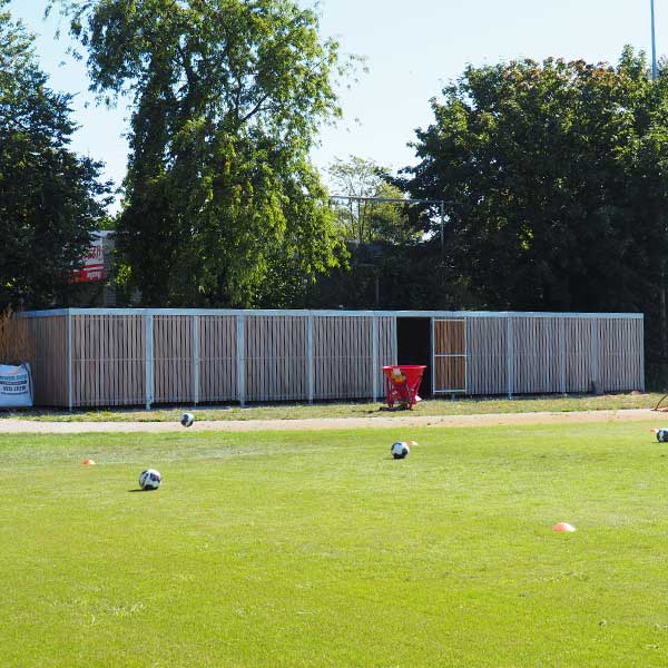 Überdachung für Sportequipment