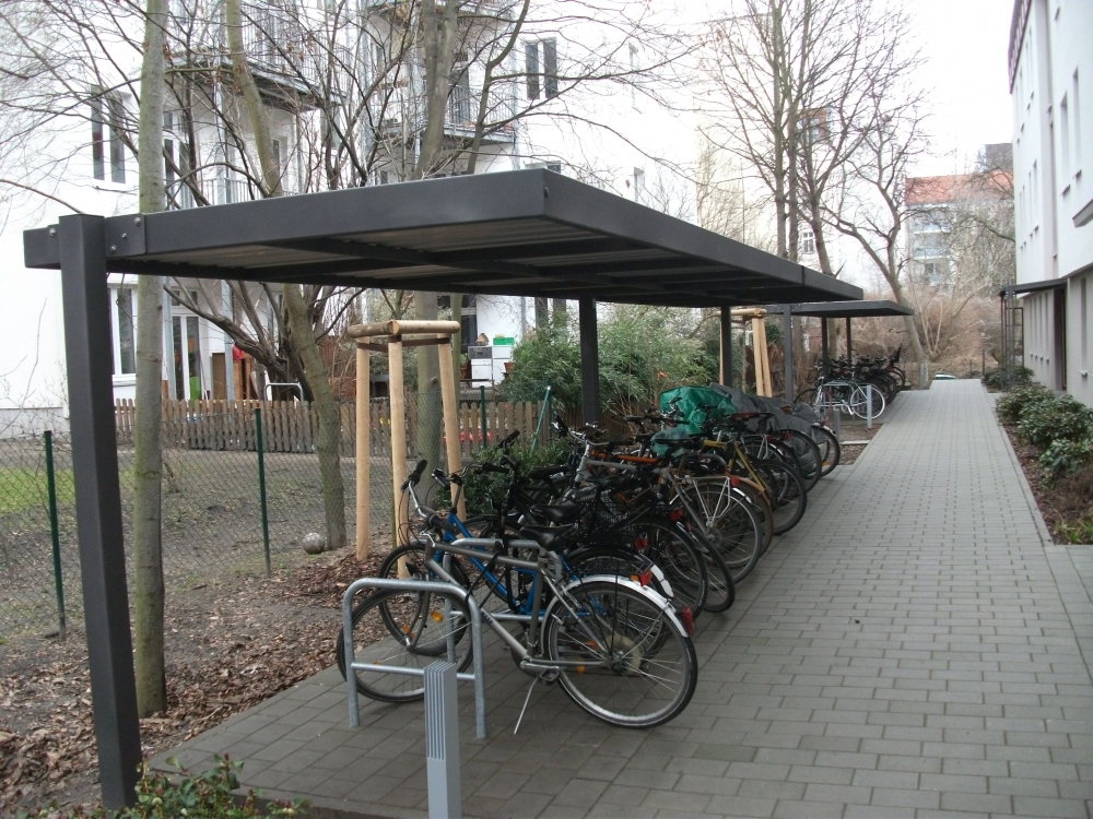 Überdachungen Falco Span aufgebaut in Berlin