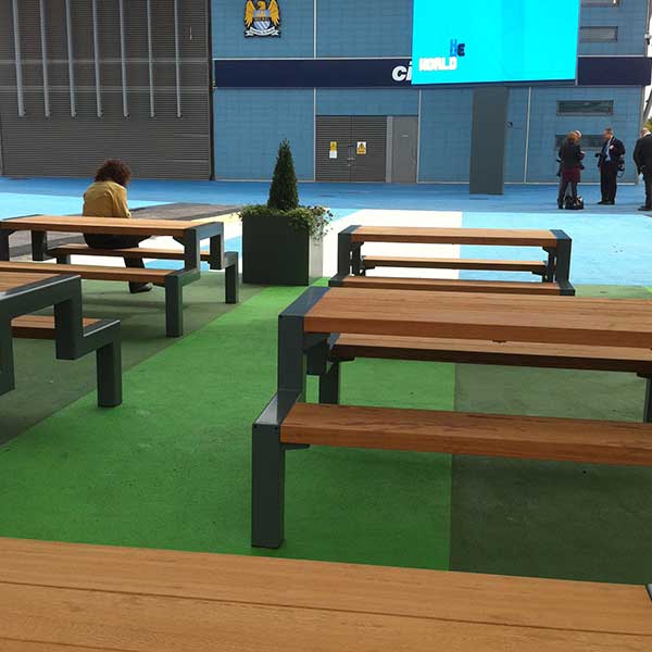 Picknicktische für den FC Manchester City