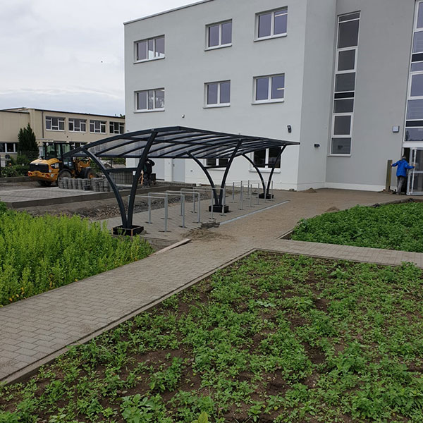 Neuer Fahrradunterstand für Bauunternehmen bei Dresden