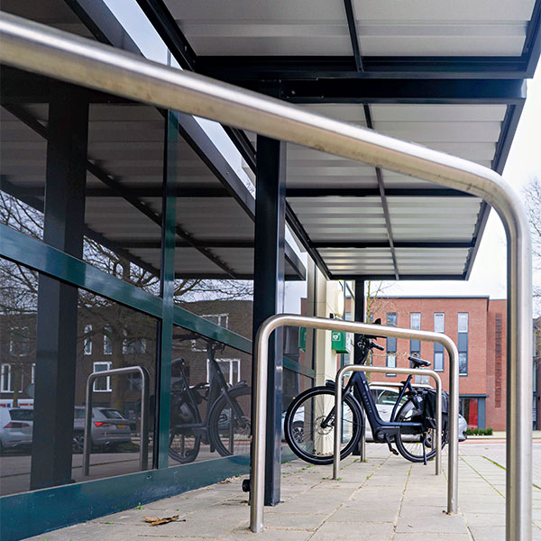 Praktische Fahrradabstellplätze im Gesundheitszentrum