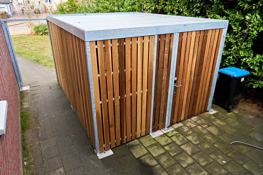 Fahrradüberdachung mit Lagerraum für Pflegeeinrichtung in Neede