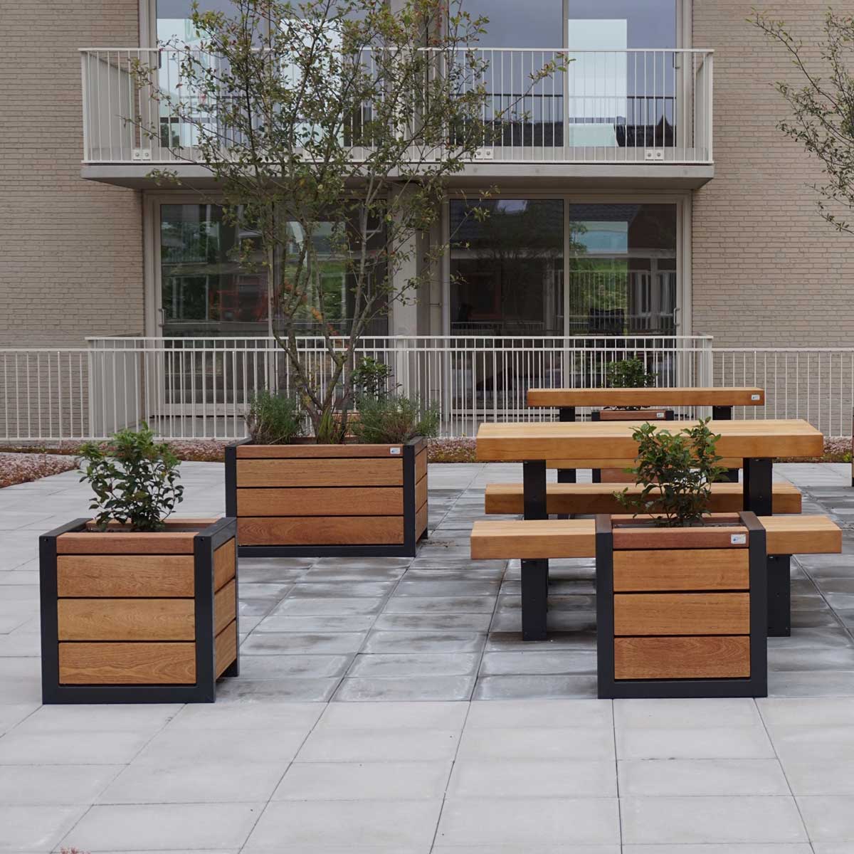 FalcoTabula Pflanzkübel