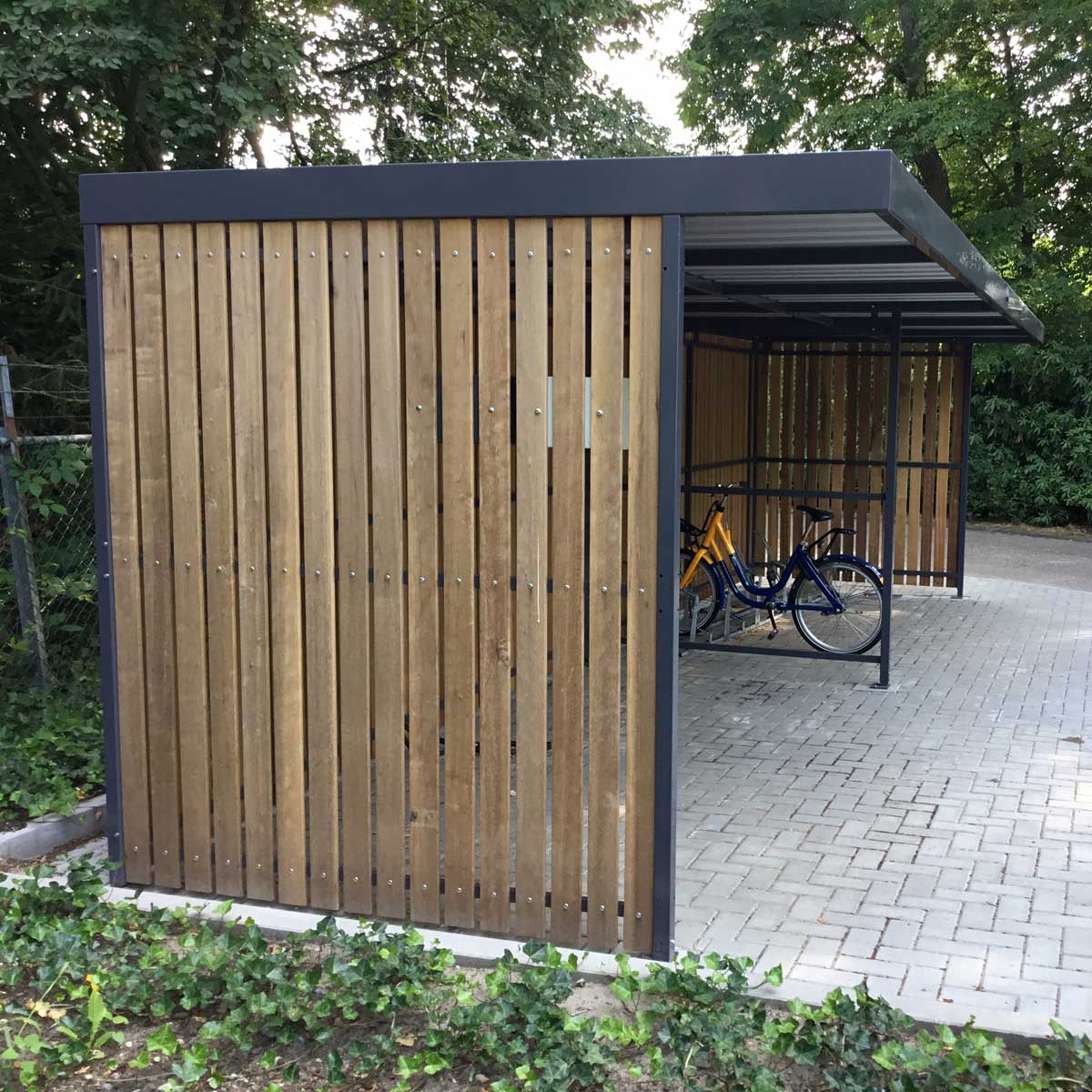 FalcoZan-180 Fahrradüberdachung