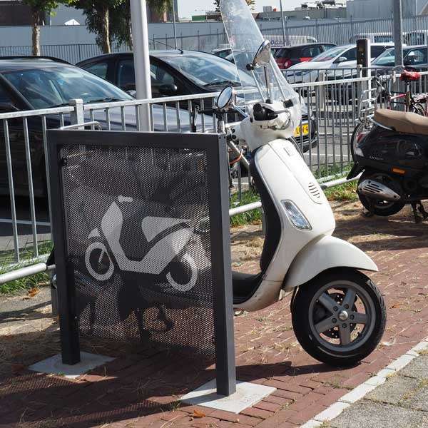 verkeersvoorziening scooter parkeerplek afzethek afzetpaneel afzetelement