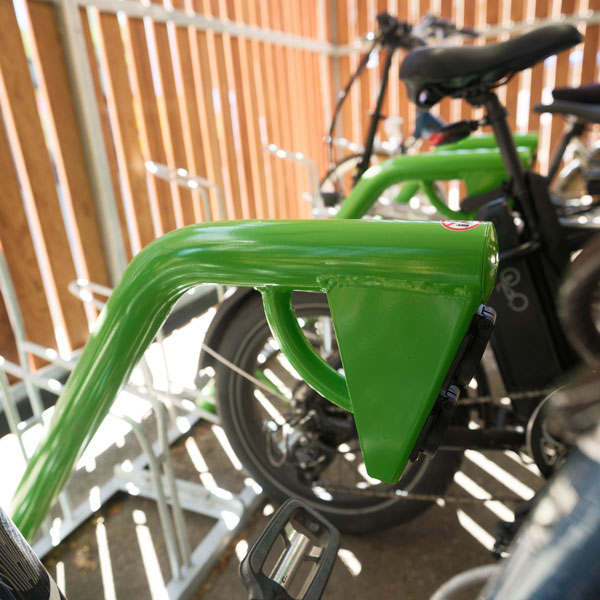 FalcoSound Fahrradständer mit E-Bike Ladestation